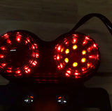 Double Universal Taillight Red LEDs mit Pinkern, die gebaut wurden -